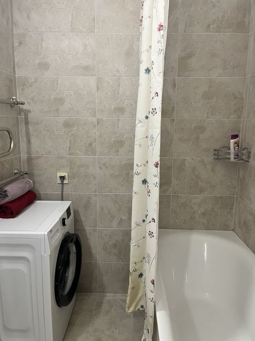 Перший поверх/подобово