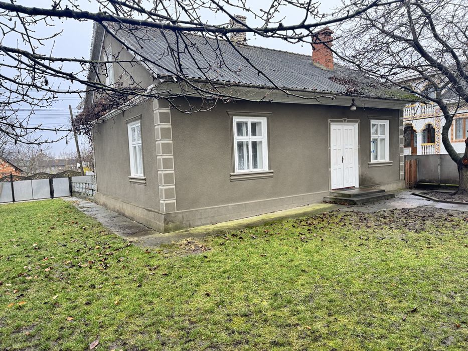 Продам будинок 15 км від м. Чернівці