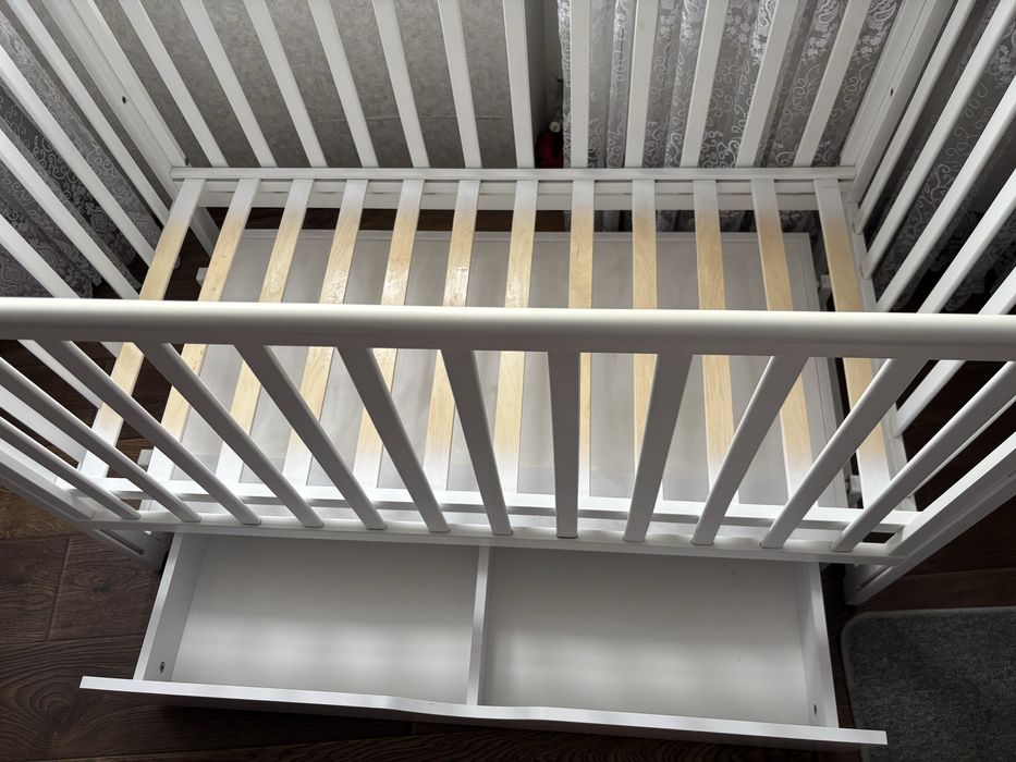 Дитяча кроватка deson до 3 років