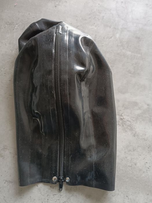 Maska z lateksu rozmiar M