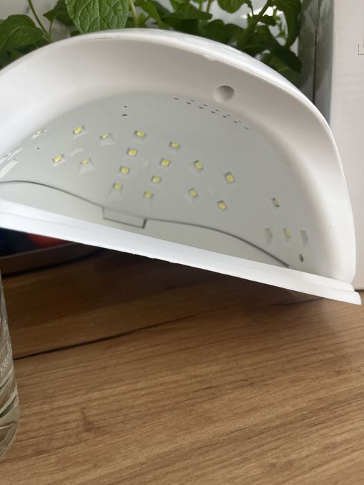 Lampa LED do manicure 48 W