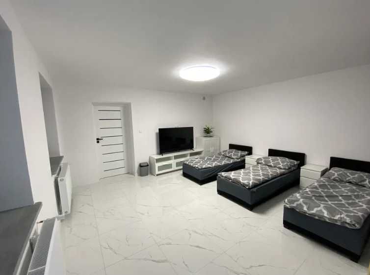 Киевский Хостел! Метро Вокзальная ЖД Вокзал 4-х местный номер! Дешево!