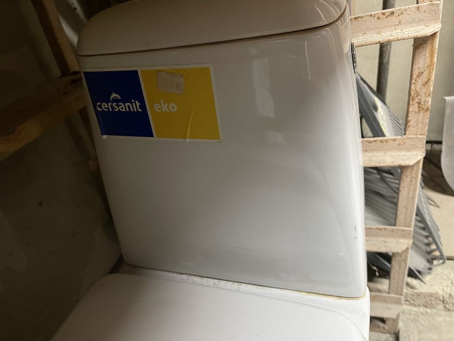 Продам унітаз cersanit