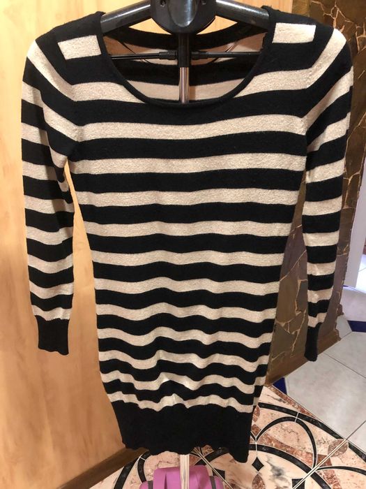 платье короткое мелкой вязки