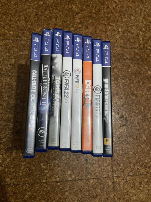 Jogos PS4 em Excelente Estado - GTA V, FIFA, COD e Mais.
