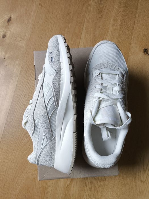 Buty Reebok Classic Leather 2400 rozmiar 42,5 runnery