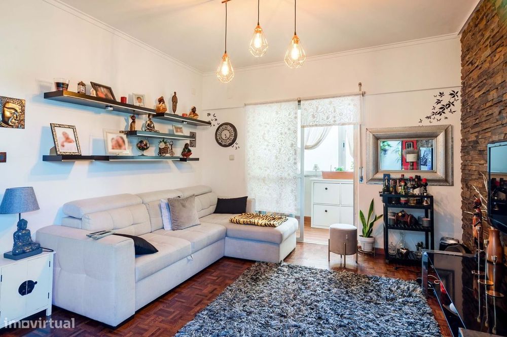 T2 Póvoa Santa Iria | Semi Renovado — Póvoa De Santa Iria E Forte Da Casa, Lisboa