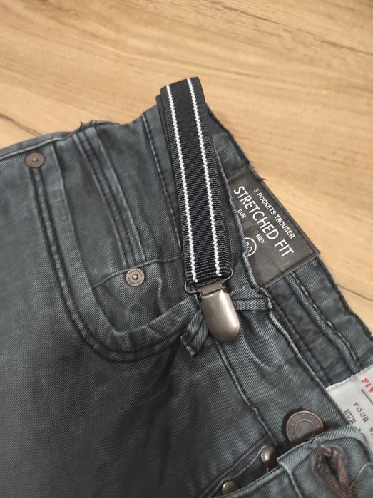Spodnie męskie jeans pull&bear 38