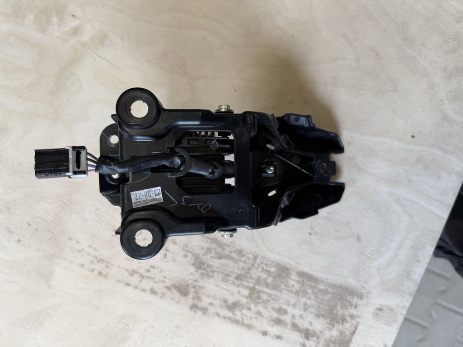 Lampa Reflektor LED MT-09 21-24r