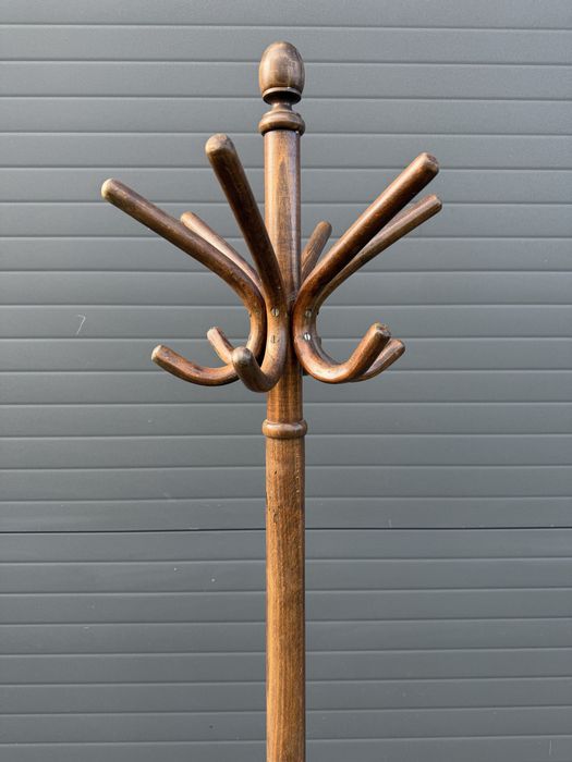 Stojący wieszak stary drewniany gięty w stylu Thonet
