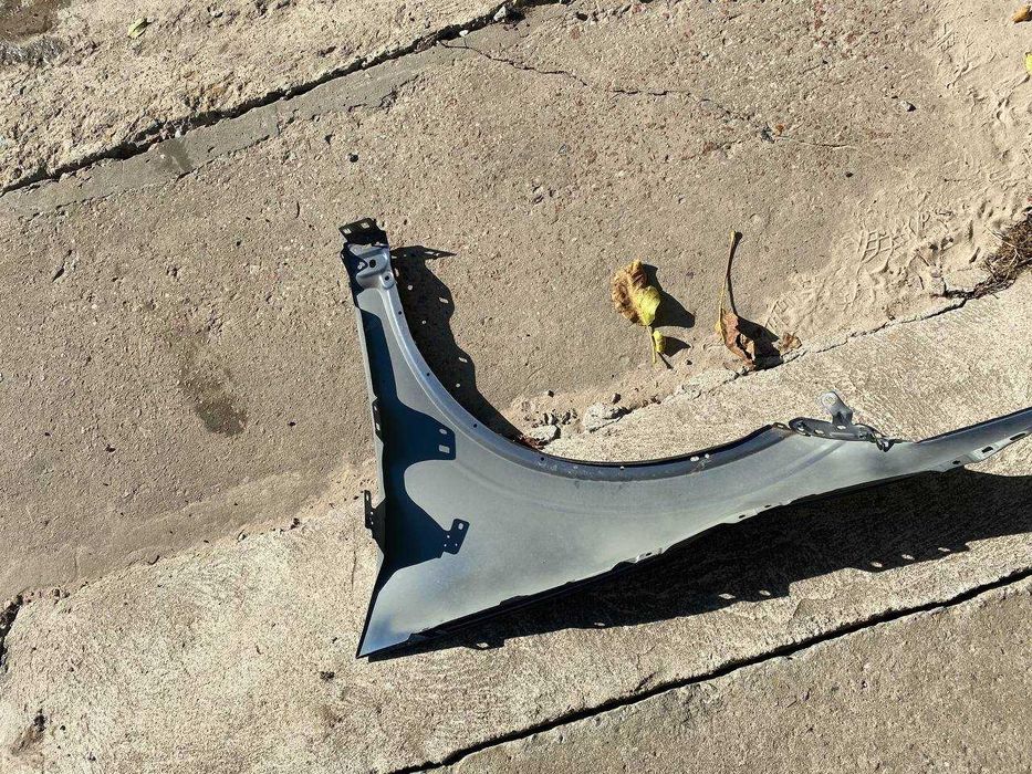 Крило Polestar 2 під відновлення