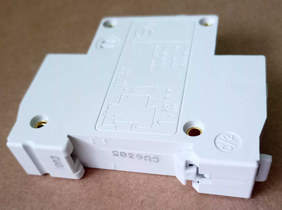 Автоматичний вимикач постійного струму DC 12V - 240V постоянного тока