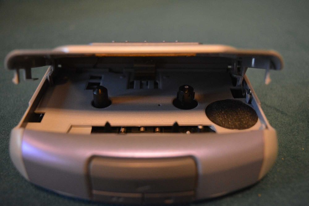 walkman philips aq 6411