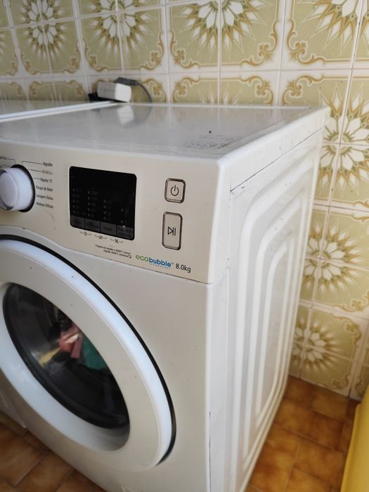 Máquina de lavar problemas446886433680281602