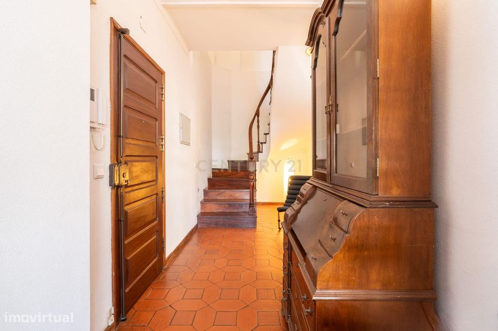 T3 Duplex com 2 Terraços, na Av. Elísio de Moura, em Coimbra