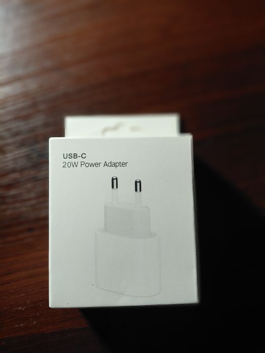 Зарядка для iPhone/Android  (20Вт Type-C) – нова, швидка!