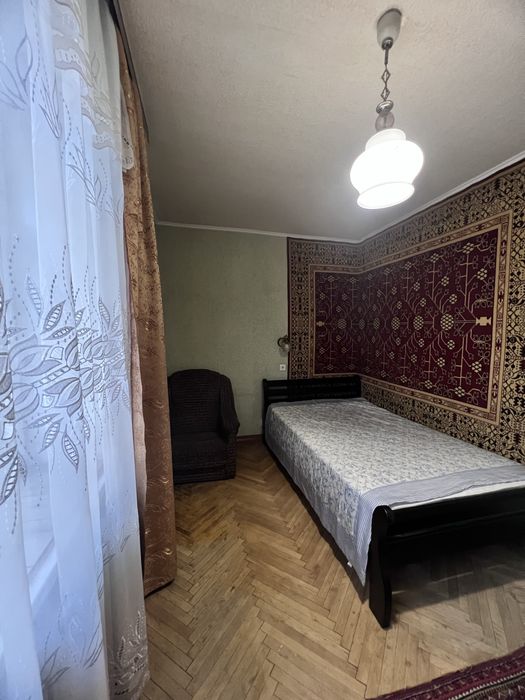 Оренда 3кім.кв. в районі Масив.Васильків