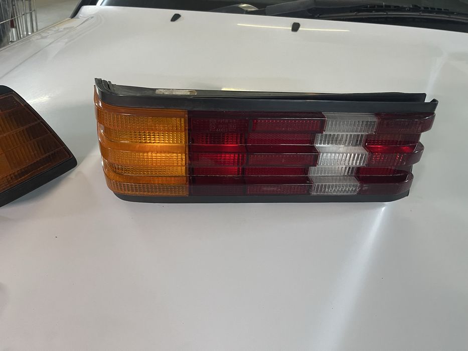Mercedes 190 W201 Farolins Traseiros