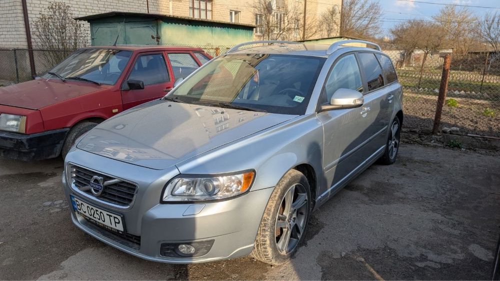 Volvo v50 1.6D 2011