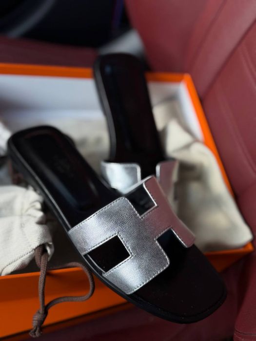 Hermes oran шлепки 38 розмір