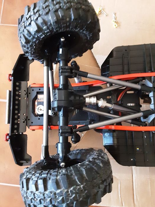Crawler scale 1.10 Scx10 2 injora cherokee