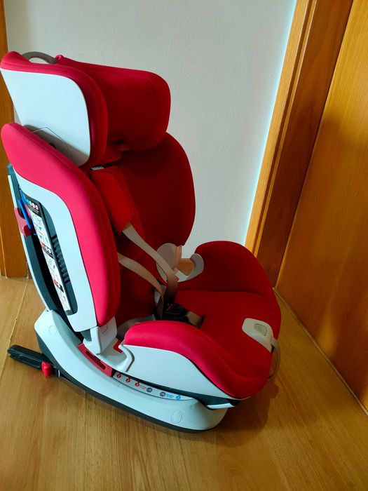 Cadeira auto Chicco com ISOFIX