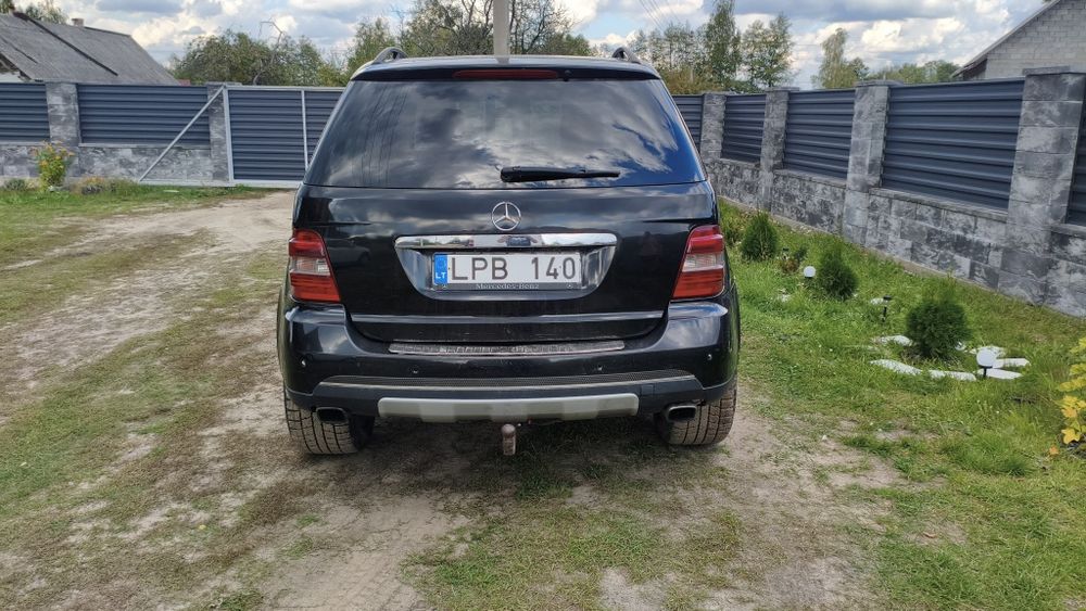 Mercedes Benz ML320 W164