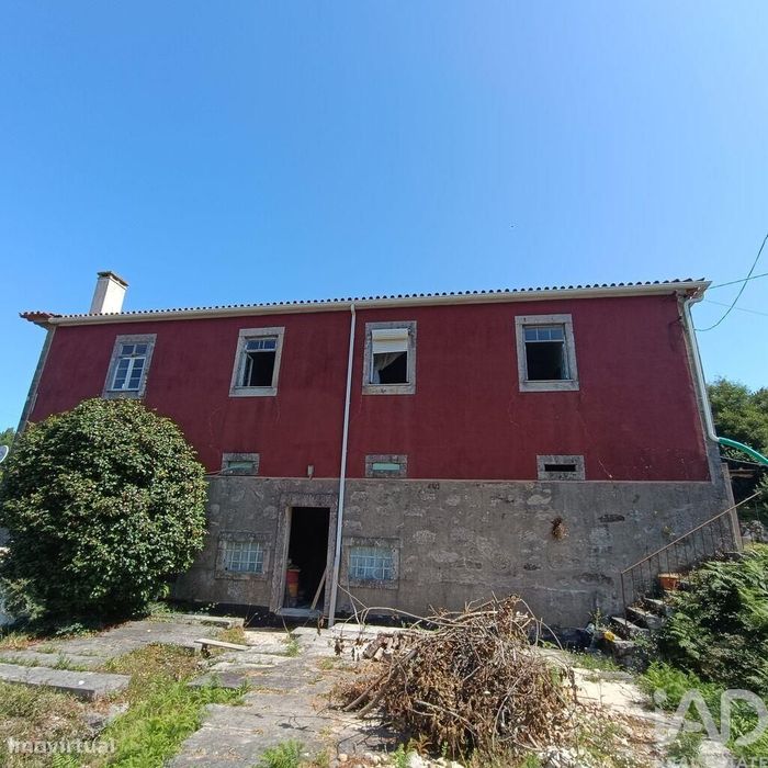 Casa de Campo T3 em Freixieiro de Soutelo de 382,00 m2