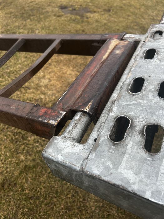 Najazdy Metalowe bardzo solidne  3.30dł