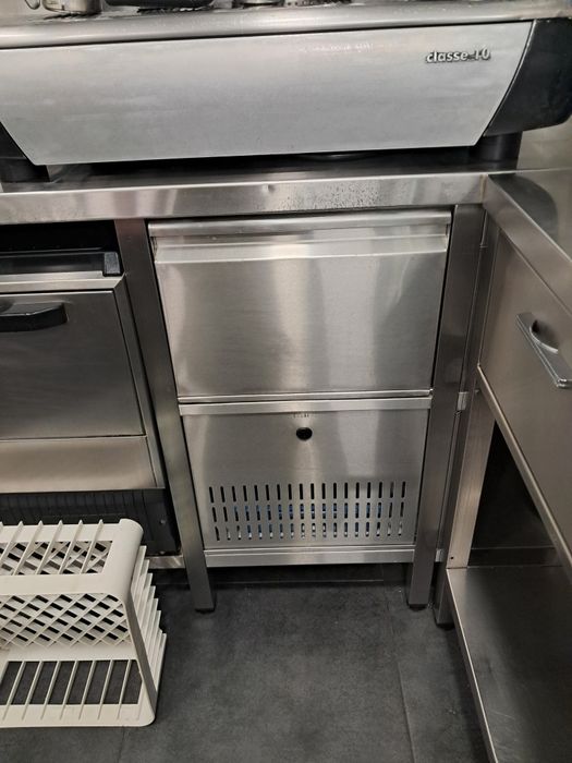 Bancada em inox  com cuba da loiça