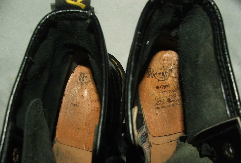 Dr, Martens Made in England model 1460