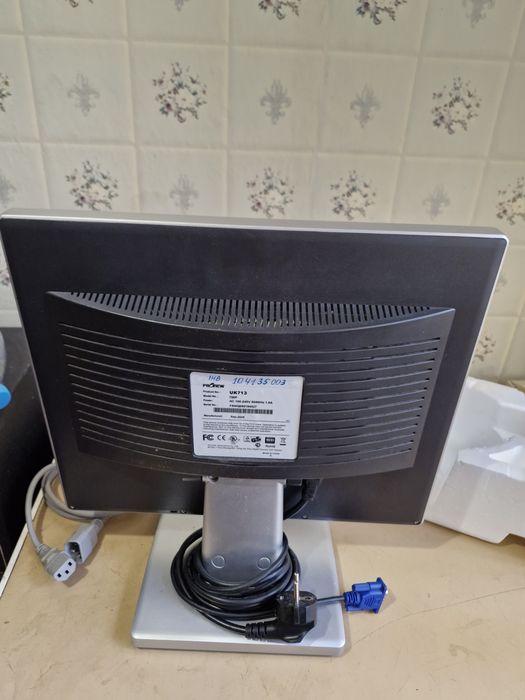 Монітор PROVIEW 17 дюймів в ідеалі