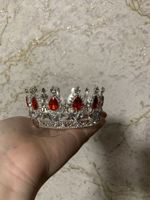 Корона для торта.