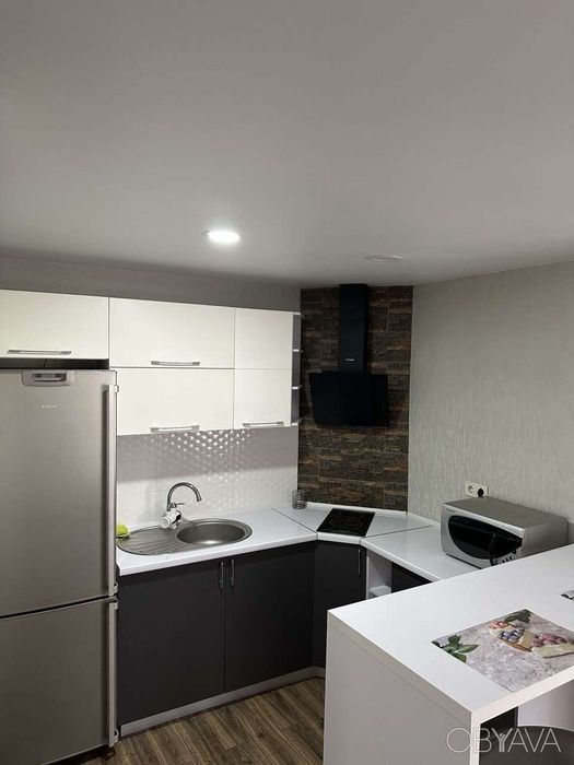 Здається 2к квартира, Спортивна