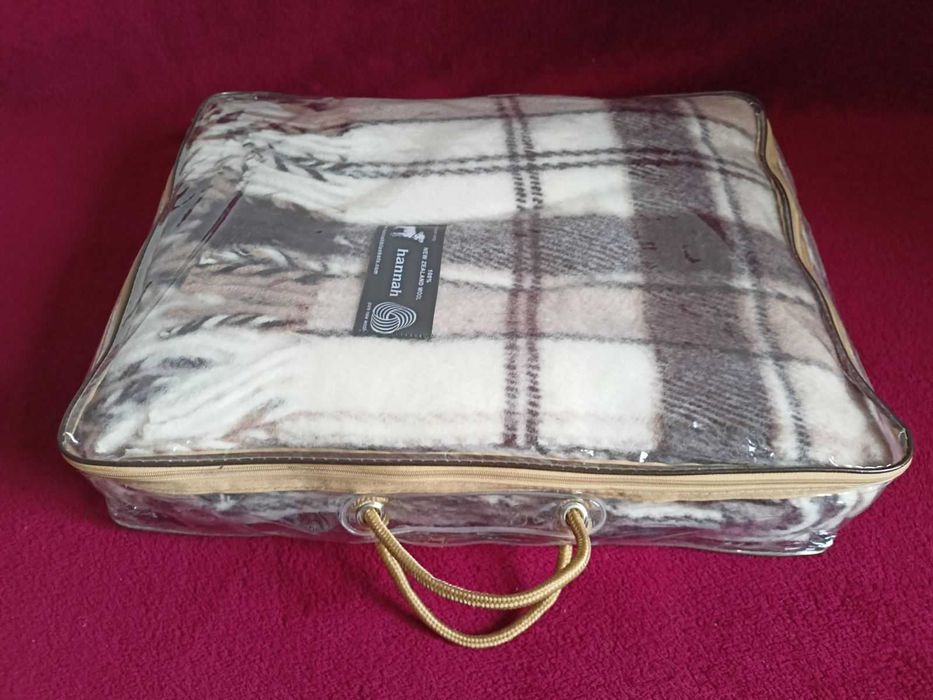 Новый плед из 100% овечьей шерсти (2.00/1.70)