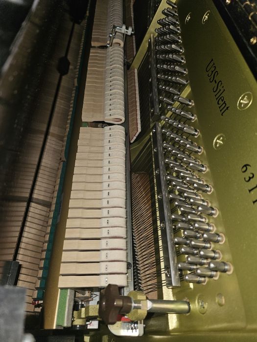 Yamaha U3 S Silent igual a novo metade do preço