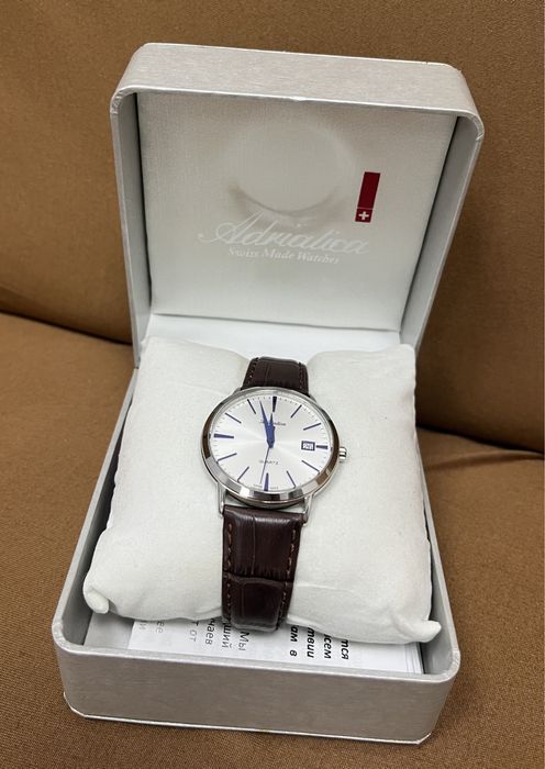 Наручний годинник Adriatica 1243.F06.2