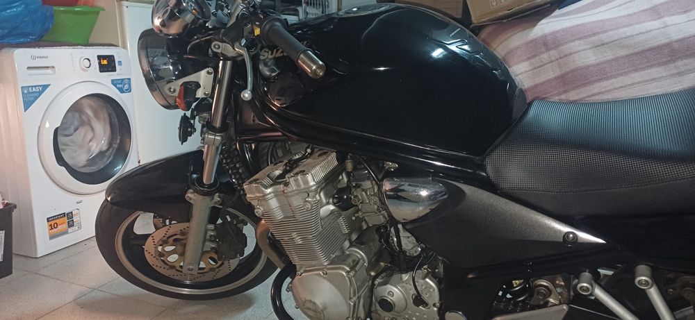 Suzuki bandit 600 de 2001  com 25kw