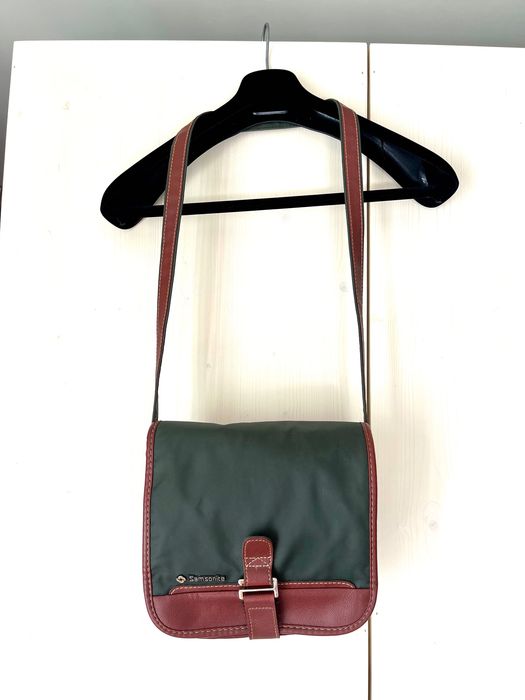 Mala Samsonite 23x20x10 verde escura nova