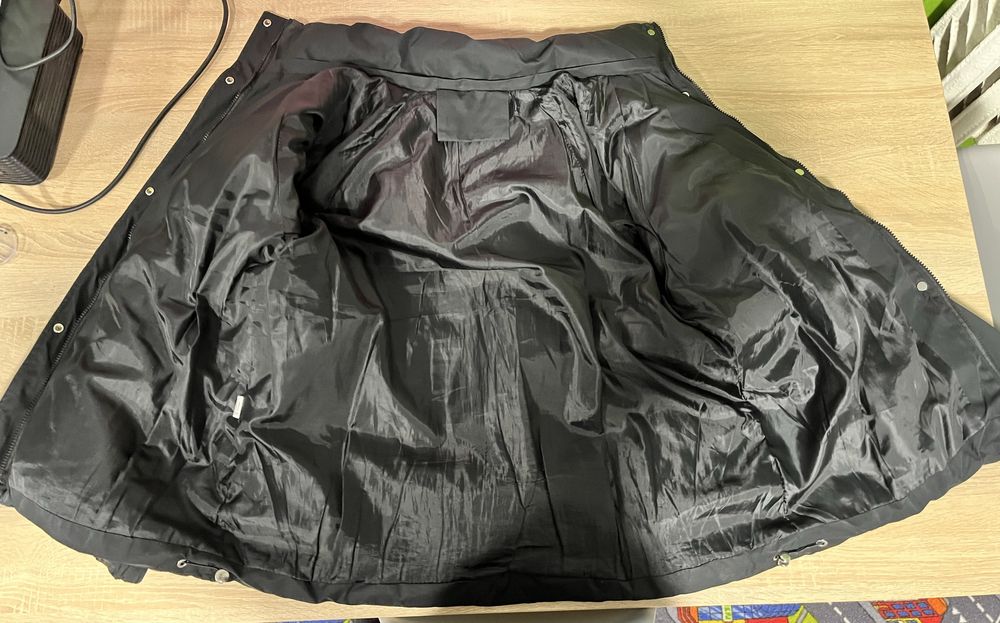 Куртка зимня жіночя