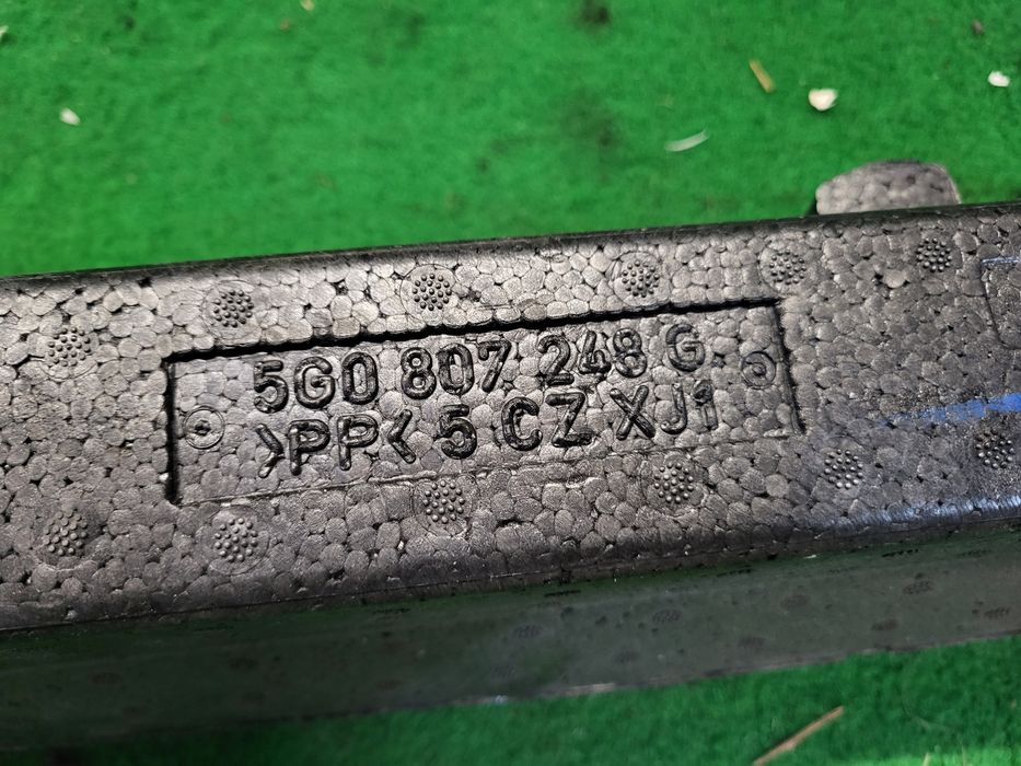 VW Golf VII 7 absorber zderzaka przód