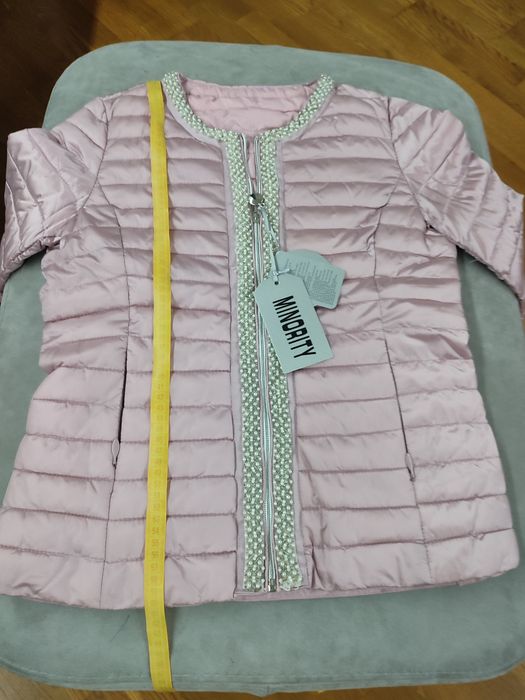Куртка весна стан новий
