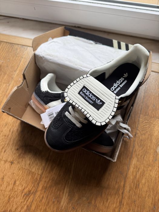 Sapatilhas adidas 42