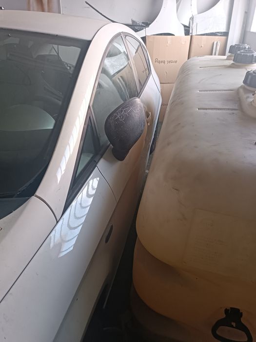 SEAT Leon 1600 TDI, 2011, para peças