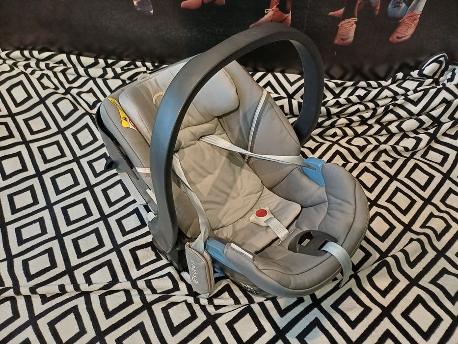 Wózek Skiddou Oslo 2W1 plus fotelik  Cybex Super stan