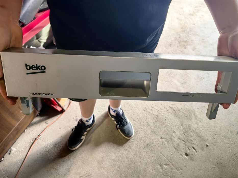 Części do zmywarki Beko DFS 28123X