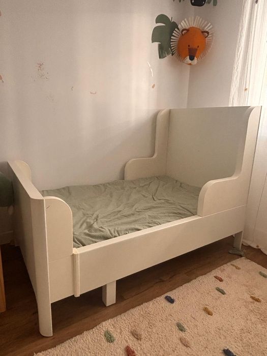 Cama extensível para criança IKEA modelo Busunge