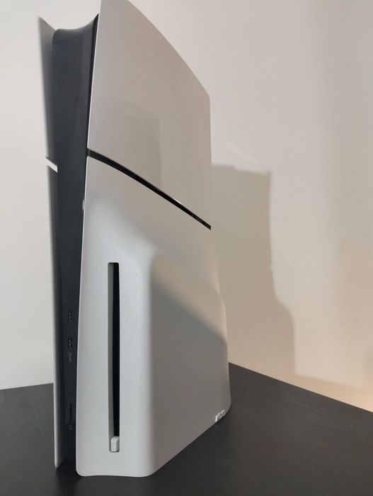 Playtstion 5 1tb z napędem i padem