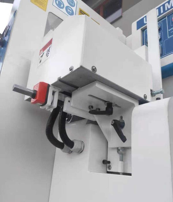 Podajnik magazynek do strugarki czterostronnej nowy