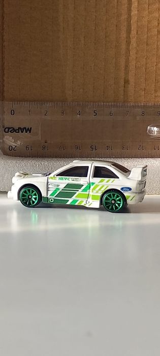 Ford escort rally 2015 hot wheels